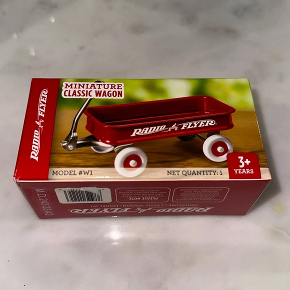 Radio Flyer Miniature Classic Red Wagon • NIB • - Picture 1 of 5